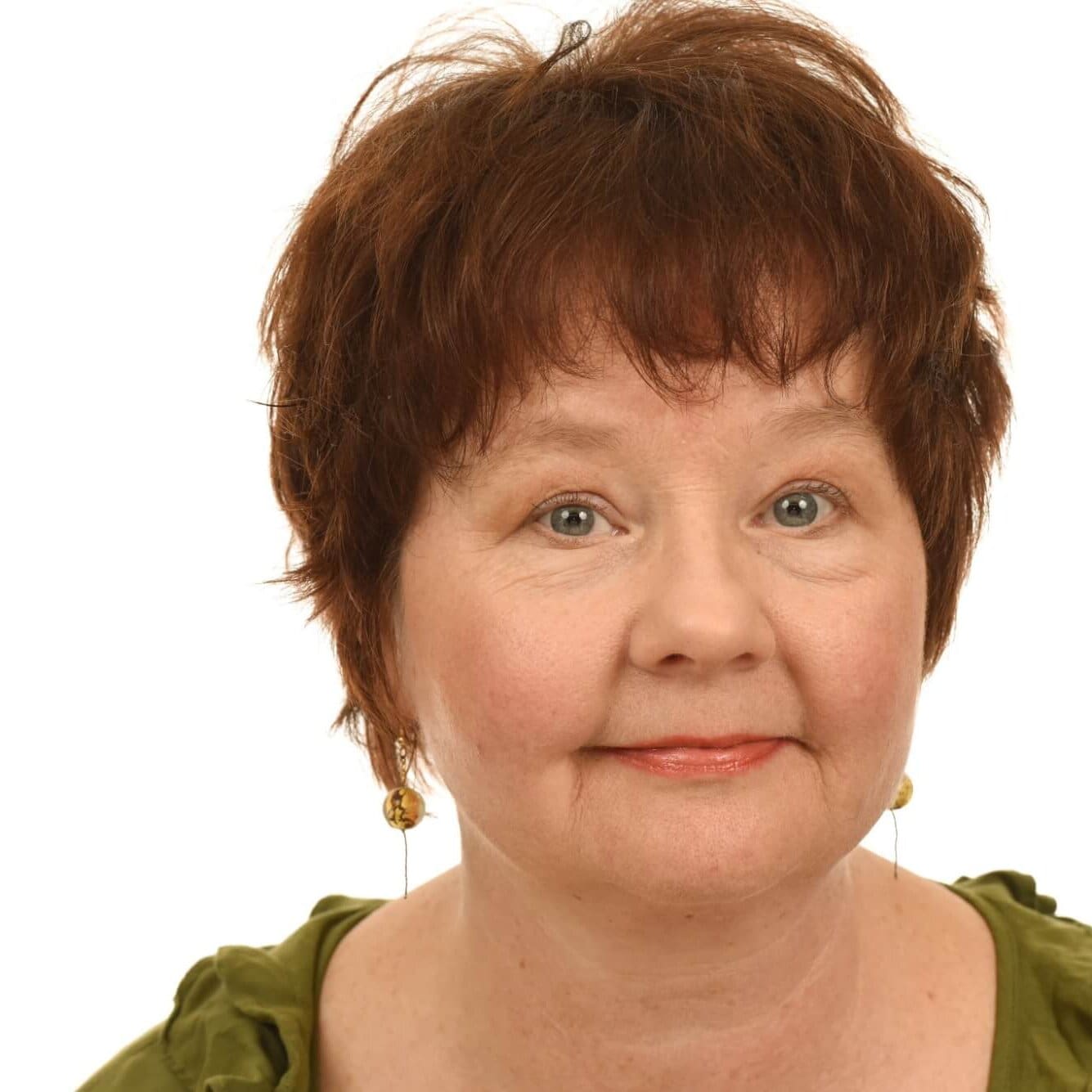 ruth headshot (5)